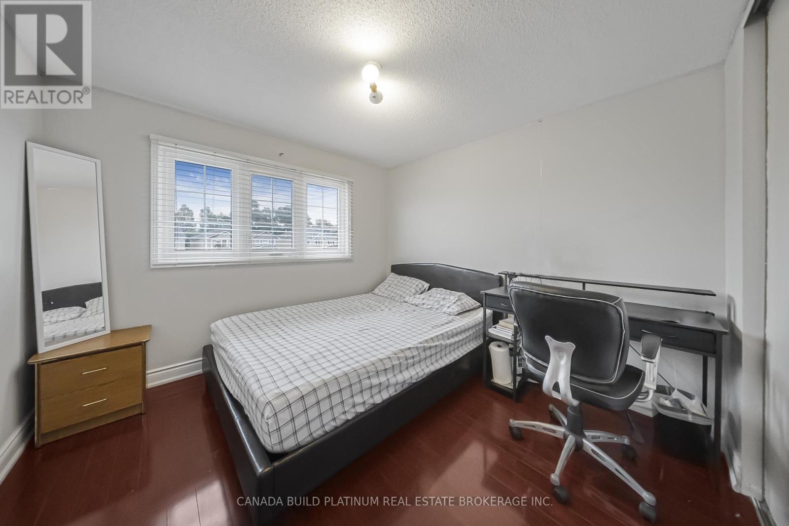 71 Ravenswood Drive, Brampton, Ontario  L6Y 4A1 - Photo 30 - W12507798