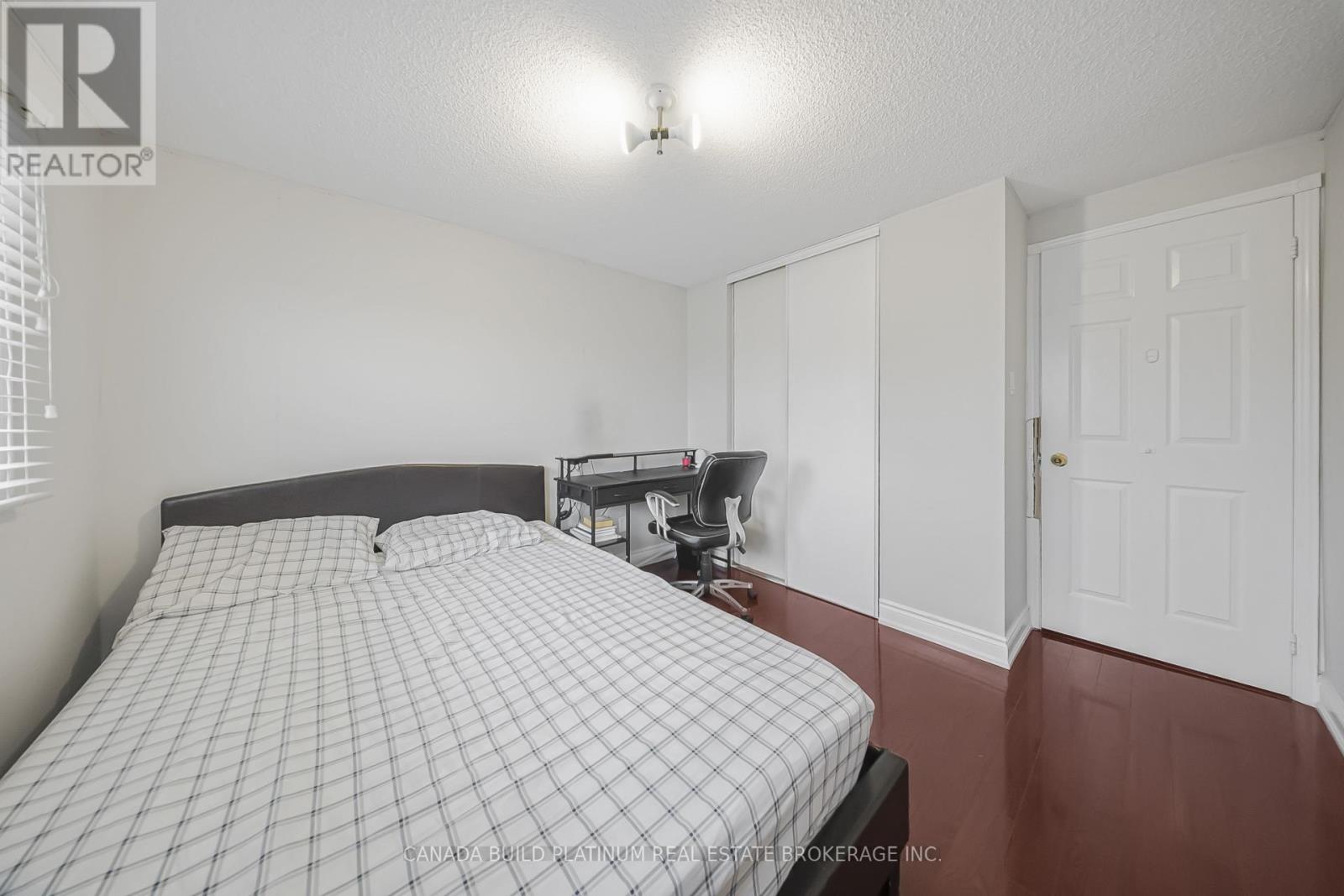 71 Ravenswood Drive, Brampton, Ontario  L6Y 4A1 - Photo 31 - W12507798