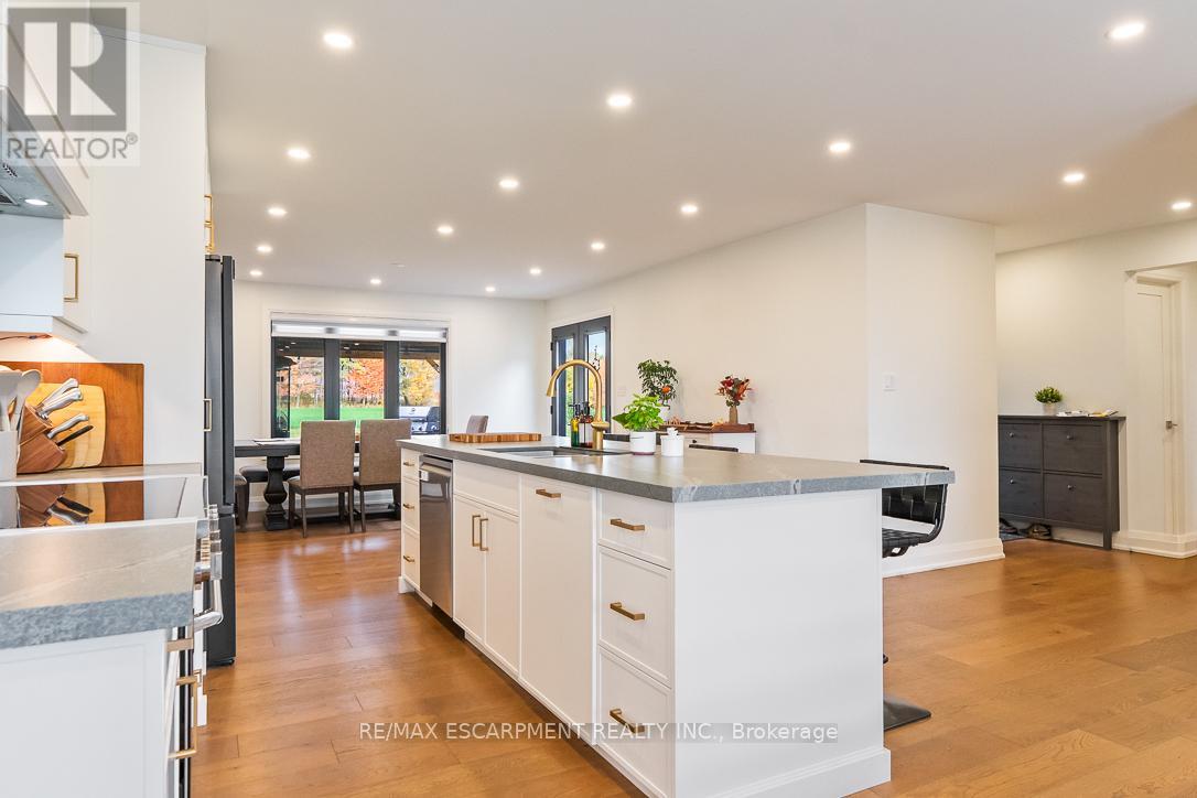 5665 Milburough Line, Burlington, Ontario  L7P 0C6 - Photo 15 - W12507800