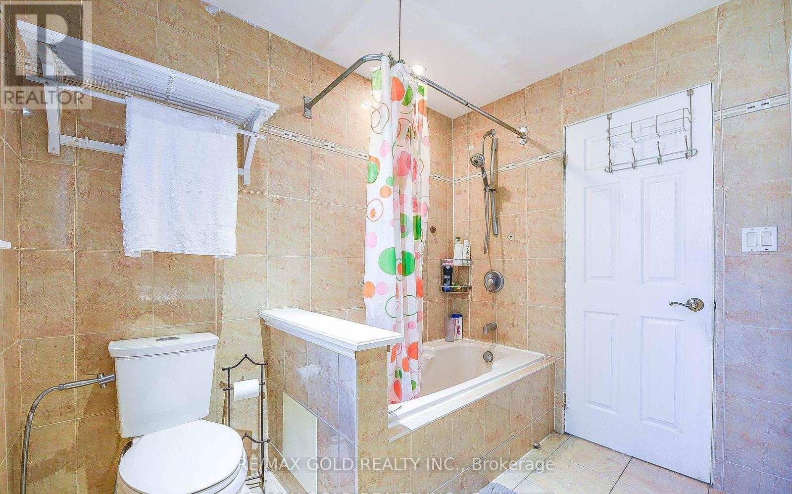 13 Foster Road, Mississauga, Ontario  L4T 1C3 - Photo 16 - W12507850