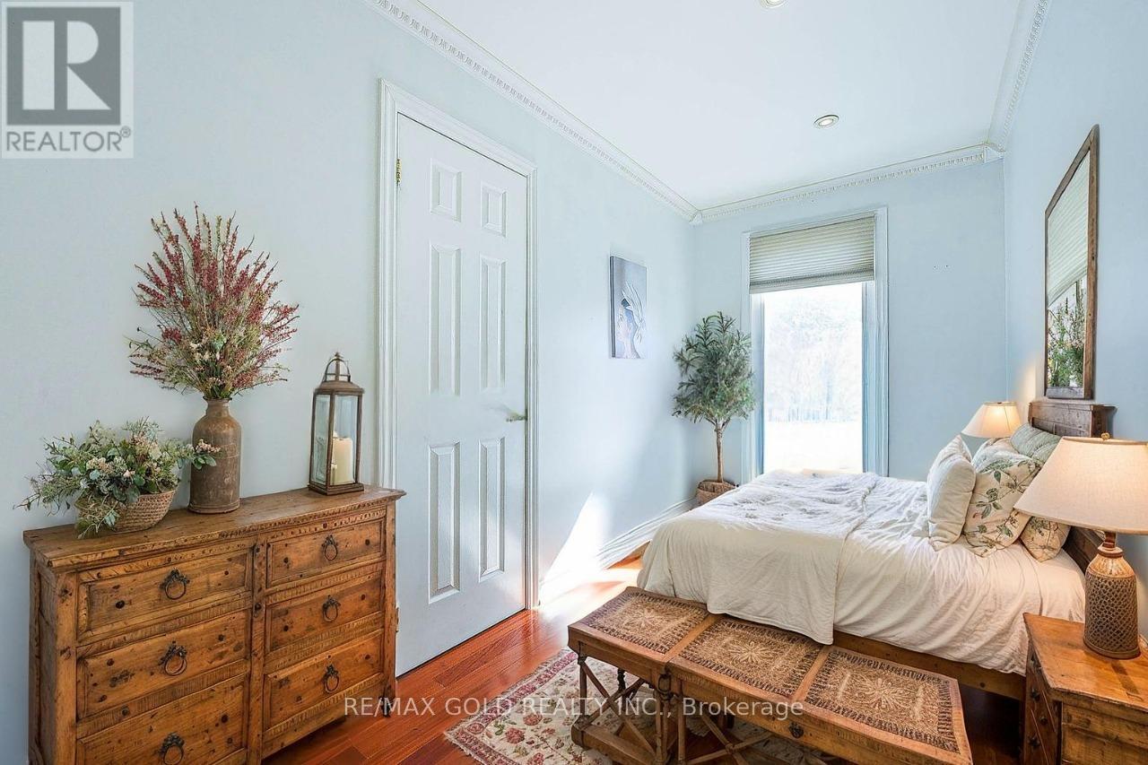 13 Foster Road, Mississauga, Ontario  L4T 1C3 - Photo 19 - W12507850