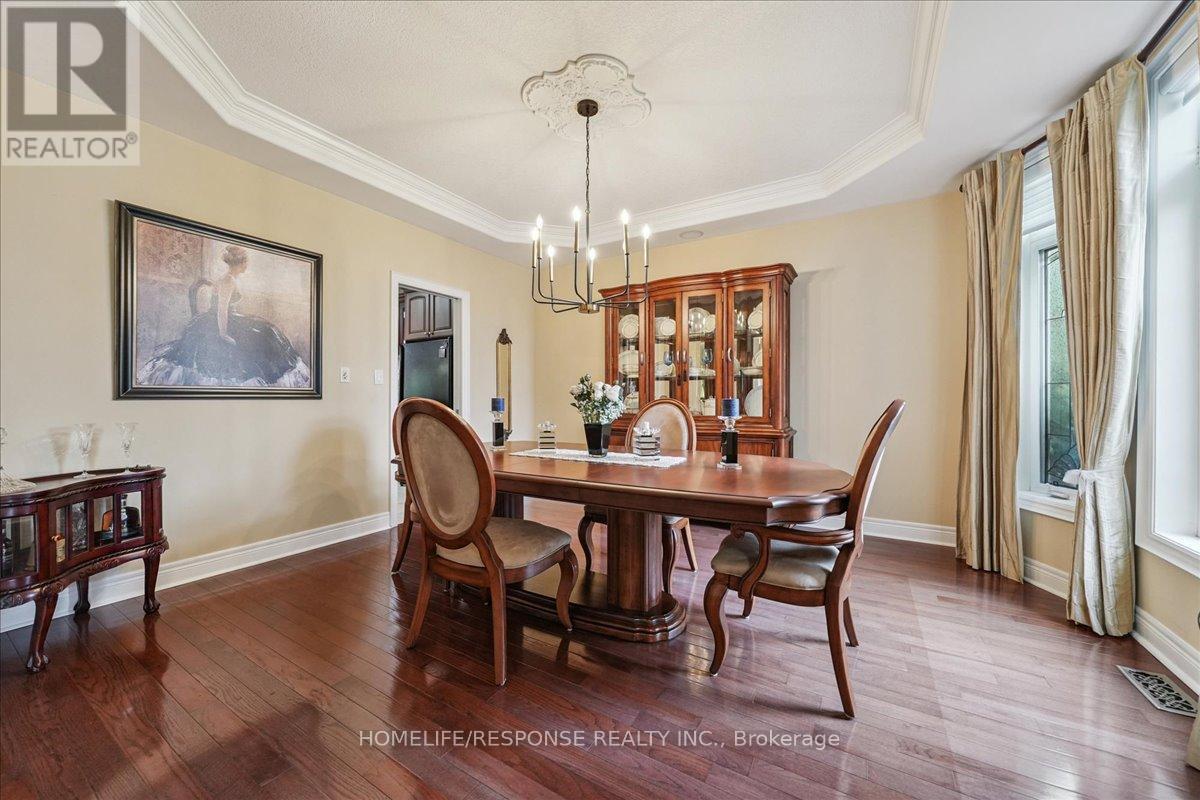 17 Mcnutt Street, Brampton, Ontario  L6Y 5L3 - Photo 8 - W12507892