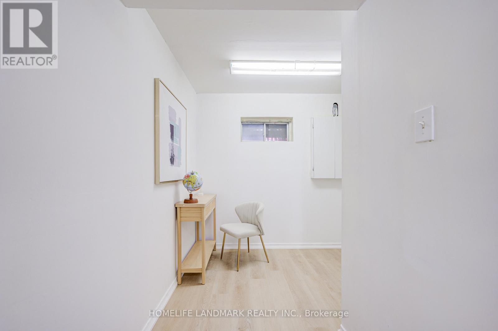 69 - 1050 Bristol Road W, Mississauga, Ontario  L5V 2E8 - Photo 3 - W12507908