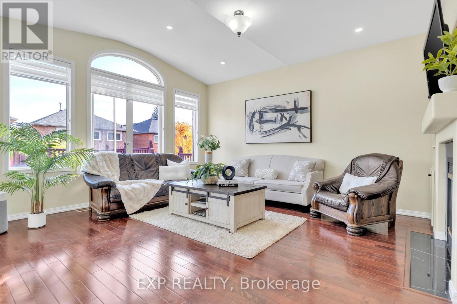 1400 Duval Drive S, Mississauga, Ontario  L5V 2W4 - Photo 5 - W12507910