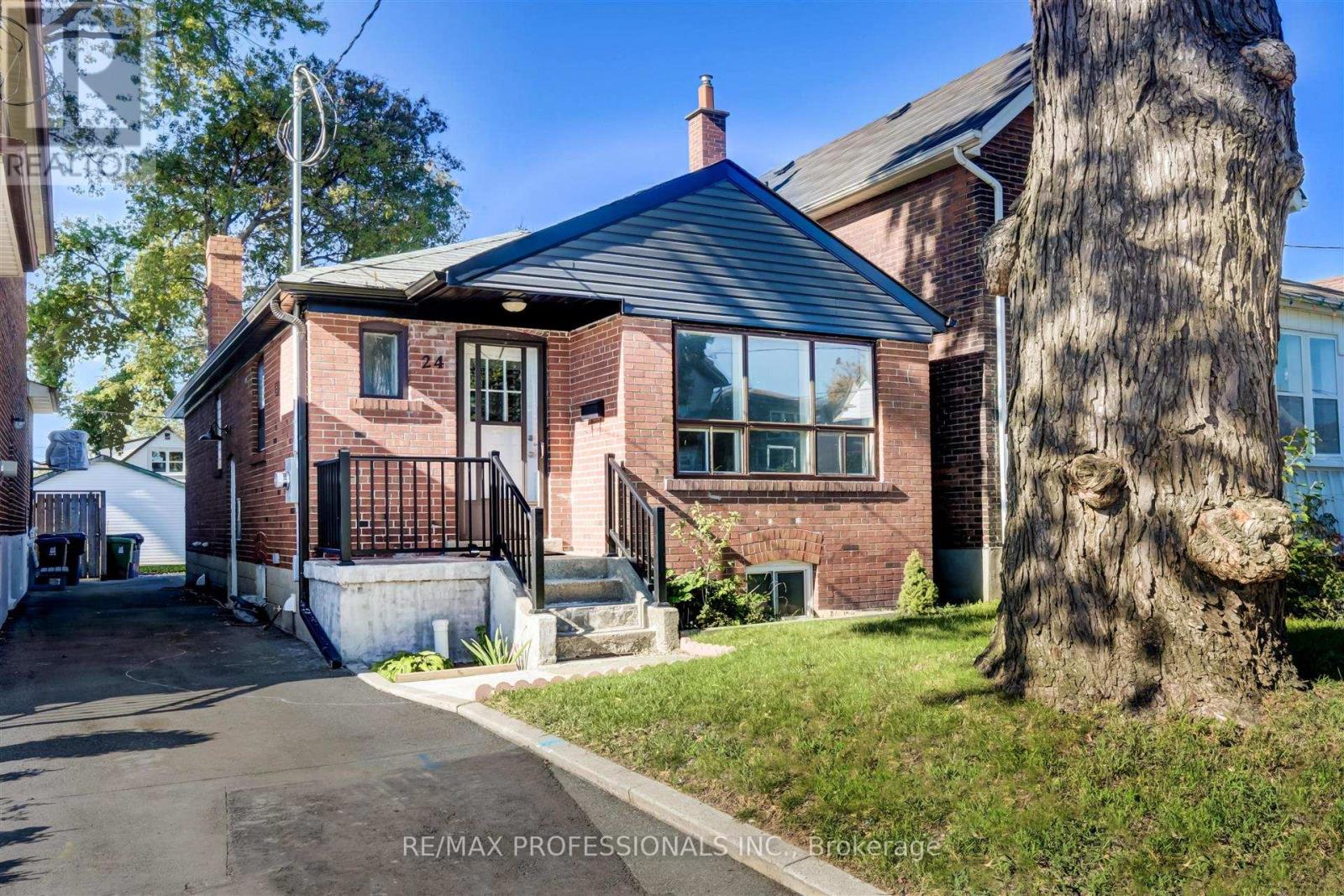BSMT - 24 CHRYESSA AVENUE, Toronto, Ontario