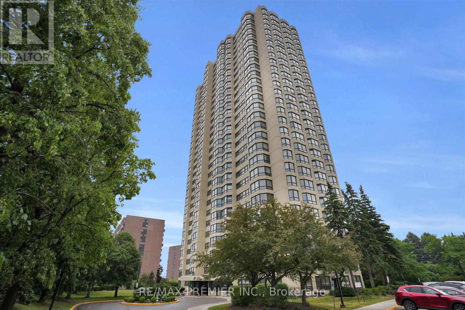 505 - 8 LISA STREET, Brampton, Ontario