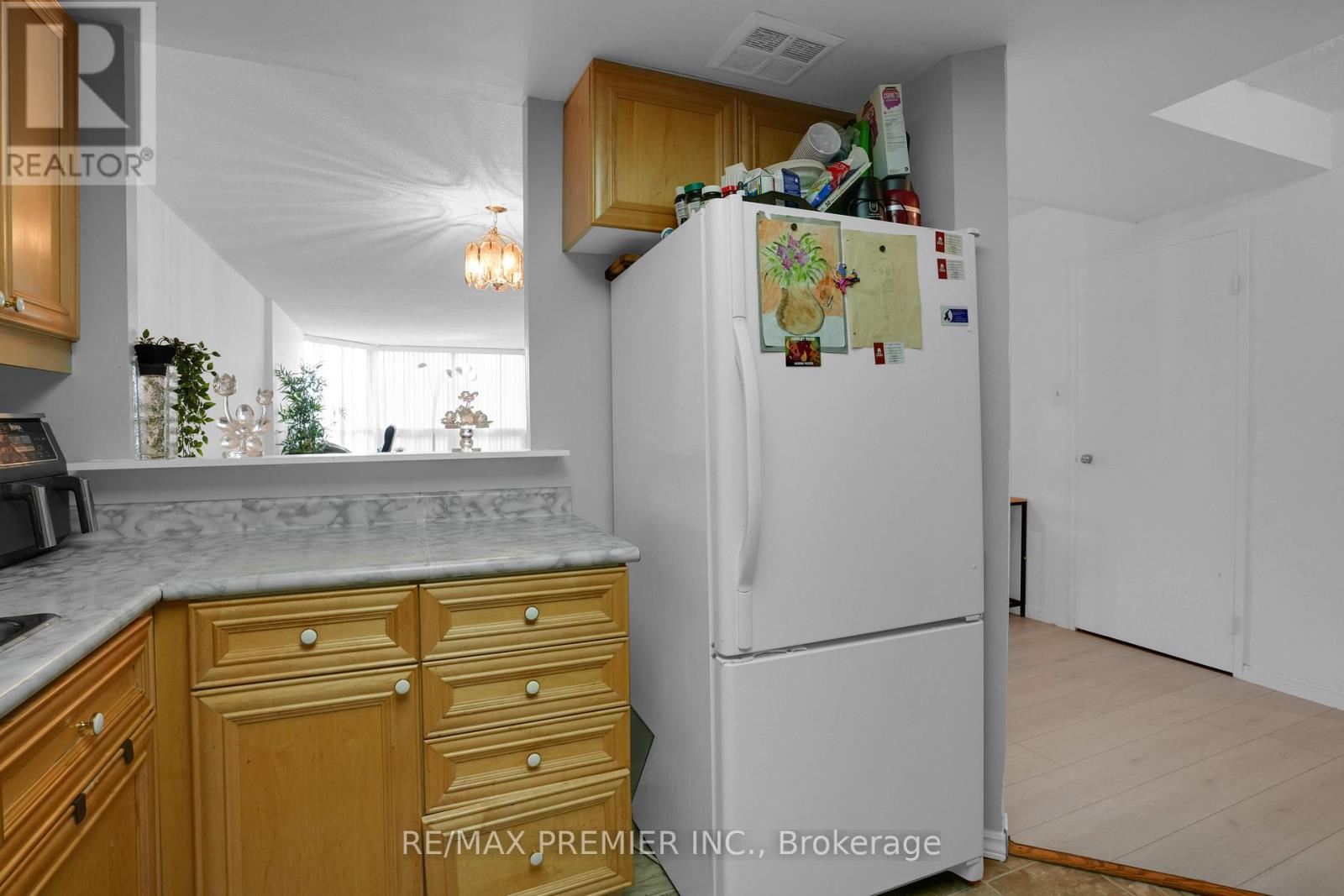 505 - 8 Lisa Street, Brampton, Ontario  L6T 4S6 - Photo 5 - W12507950