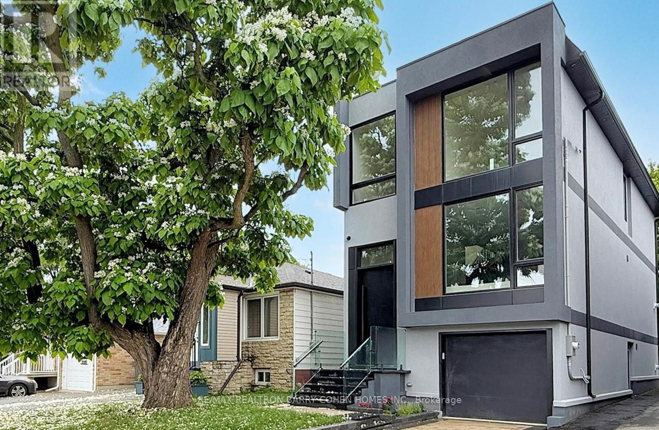 112 NEWCASTLE STREET, Toronto, Ontario