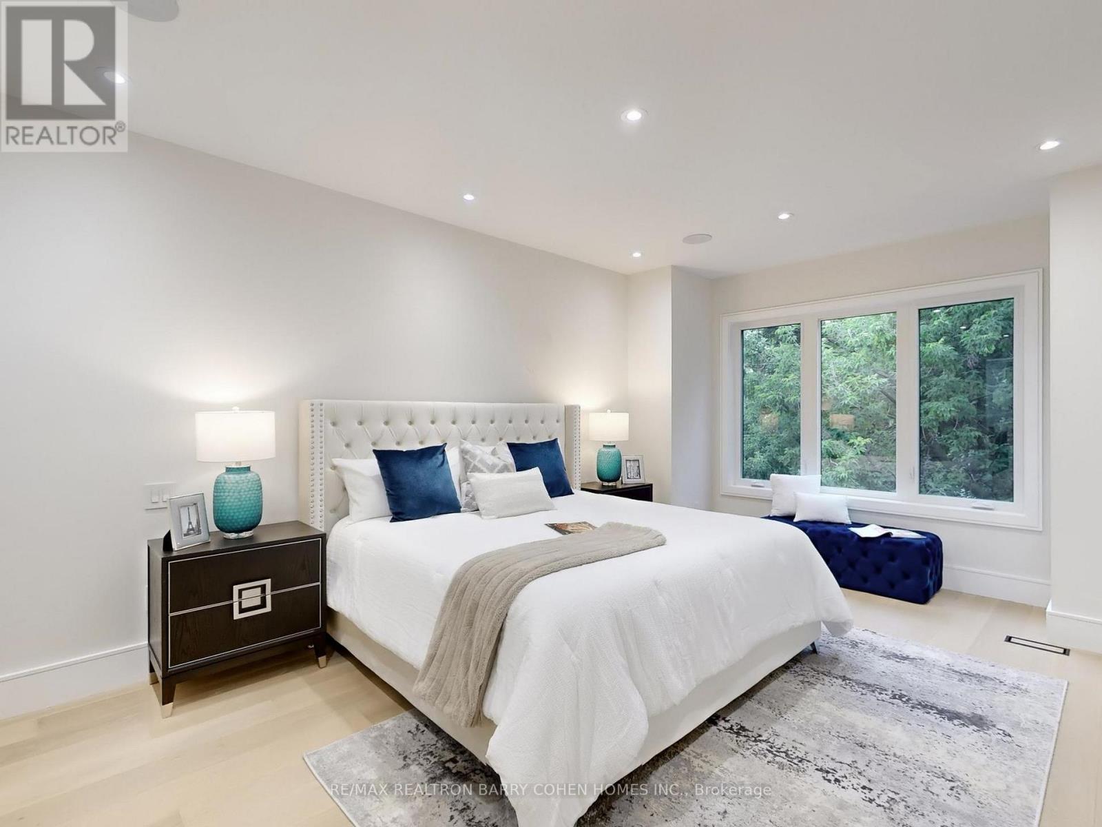 112 Newcastle Street, Toronto, Ontario  M8Z 1C8 - Photo 12 - W12507954