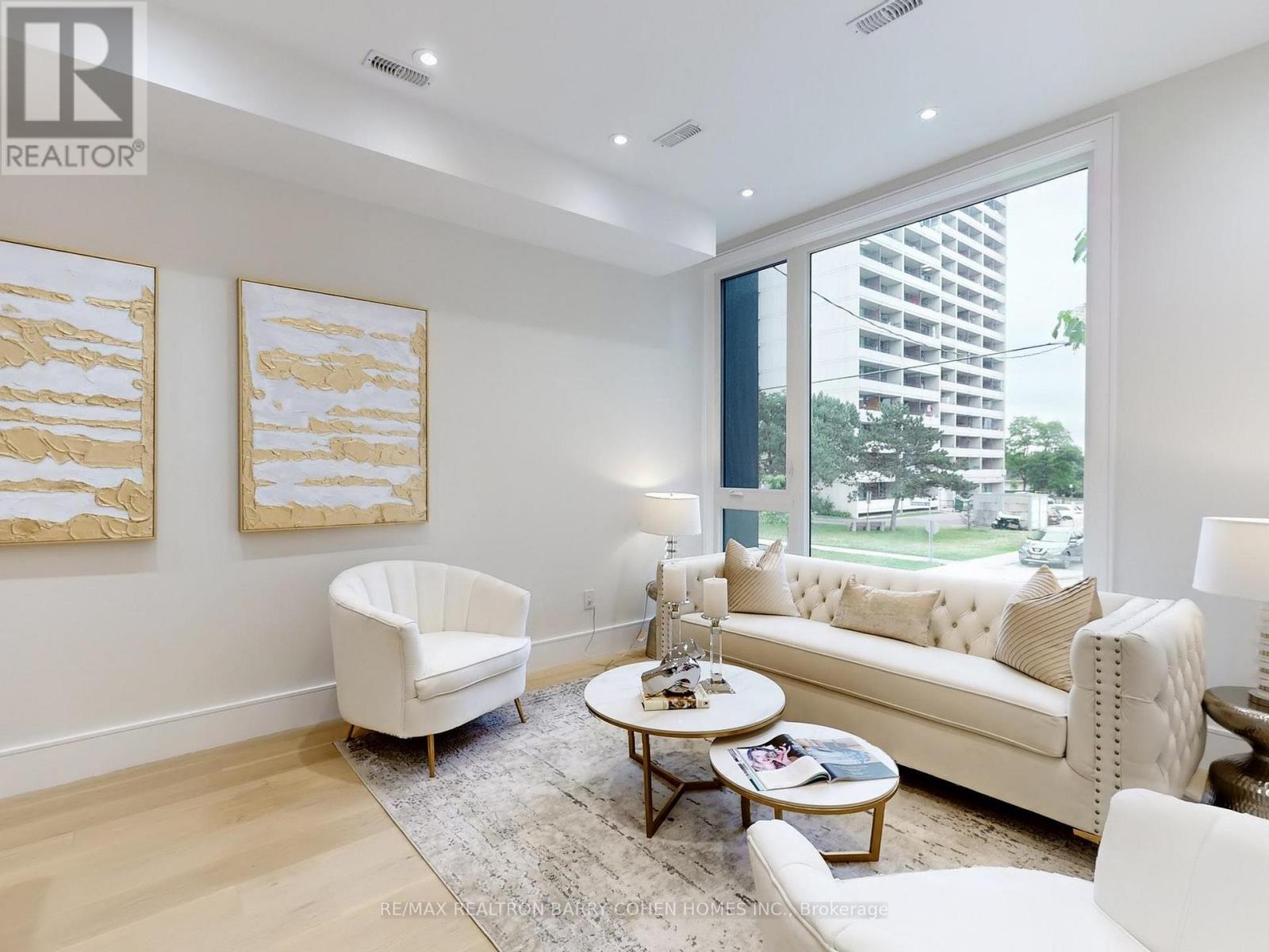 112 Newcastle Street, Toronto, Ontario  M8Z 1C8 - Photo 2 - W12507954