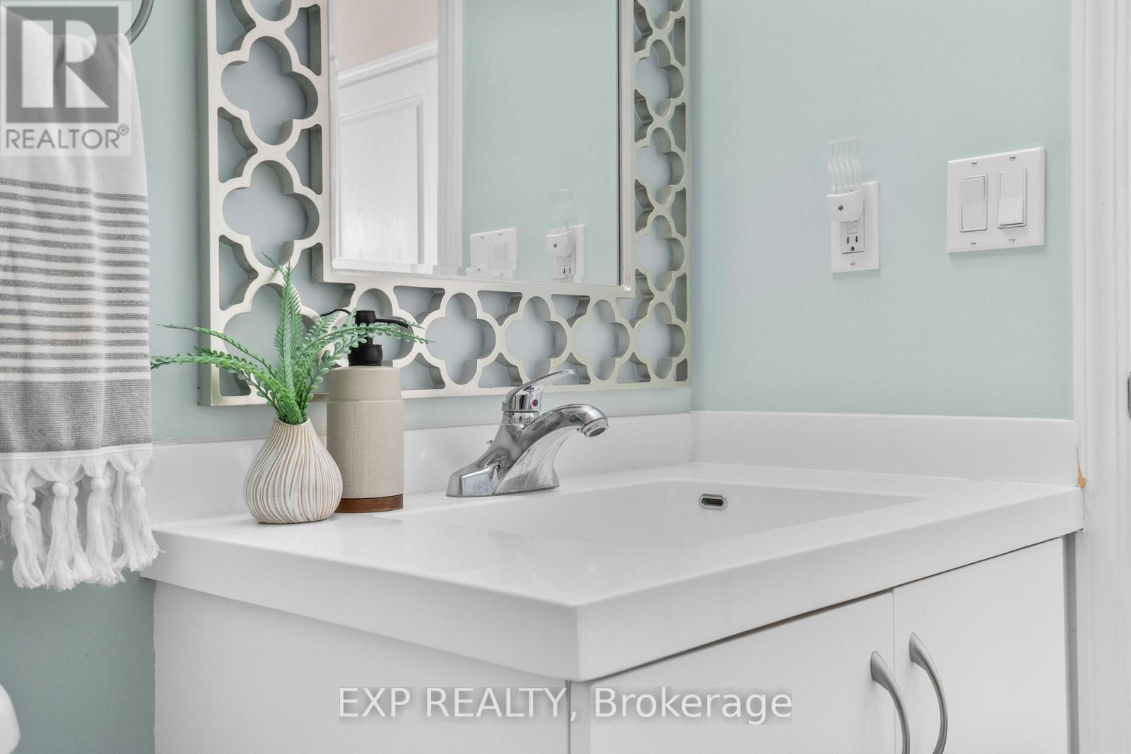 319 - 2240 Lake Shore Boulevard W, Toronto, Ontario M8V 1A5 - Photo 21 - W12507982