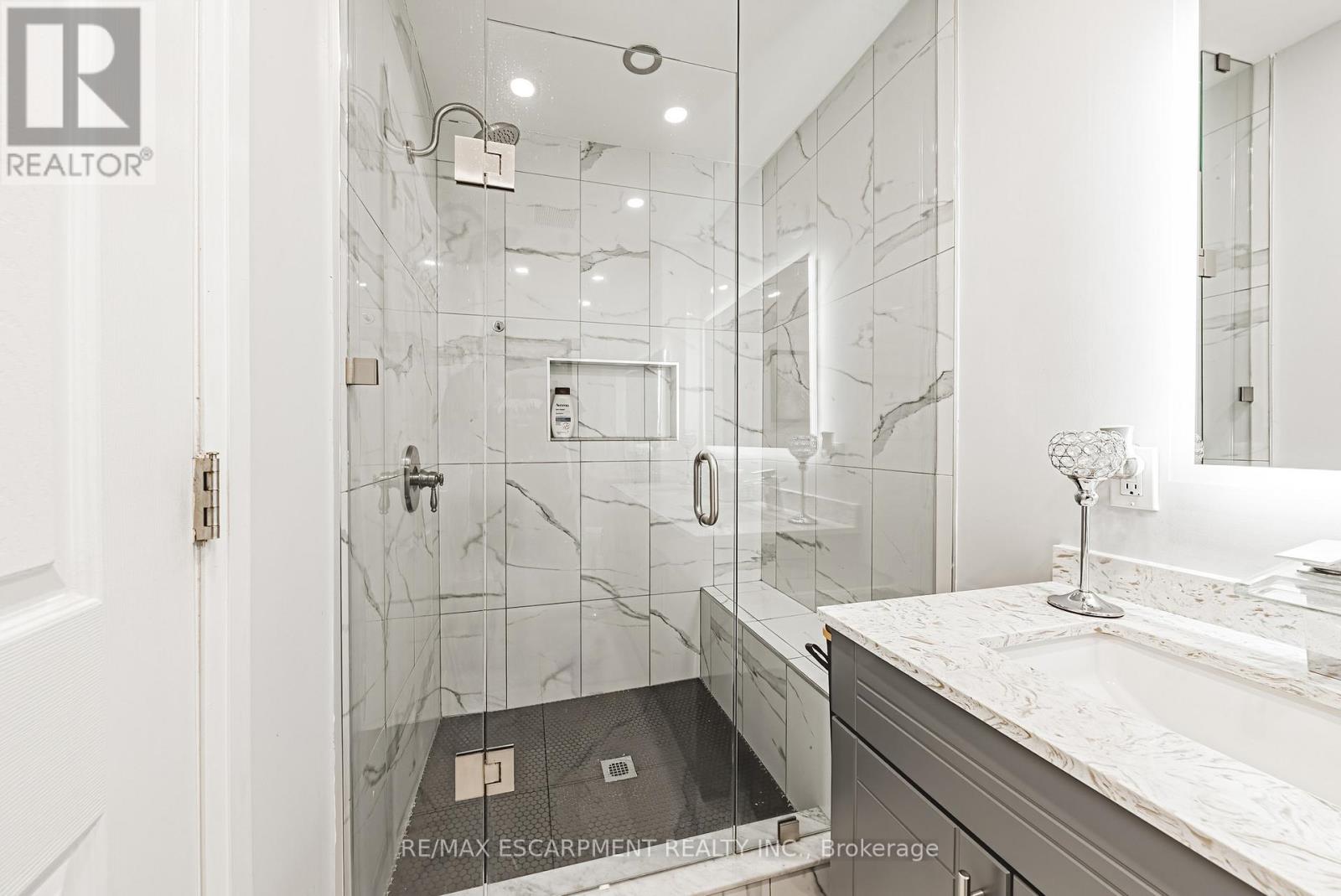 5 - 4201 Longmoor Drive, Burlington, Ontario  L7L 5J9 - Photo 25 - W12507998