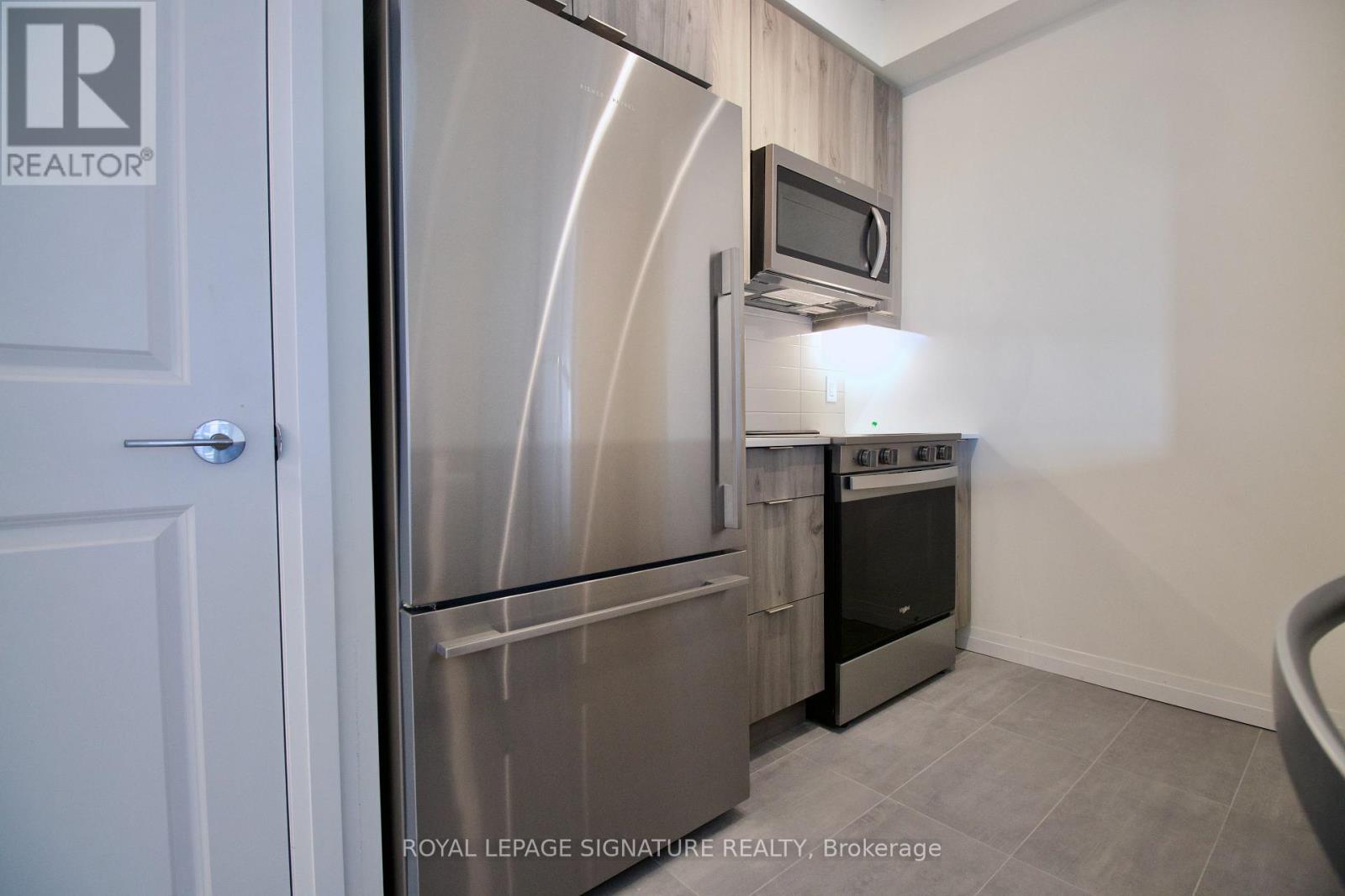 1105 - 15 Watergarden Drive, Mississauga, Ontario  L5R 0H4 - Photo 13 - W12508008