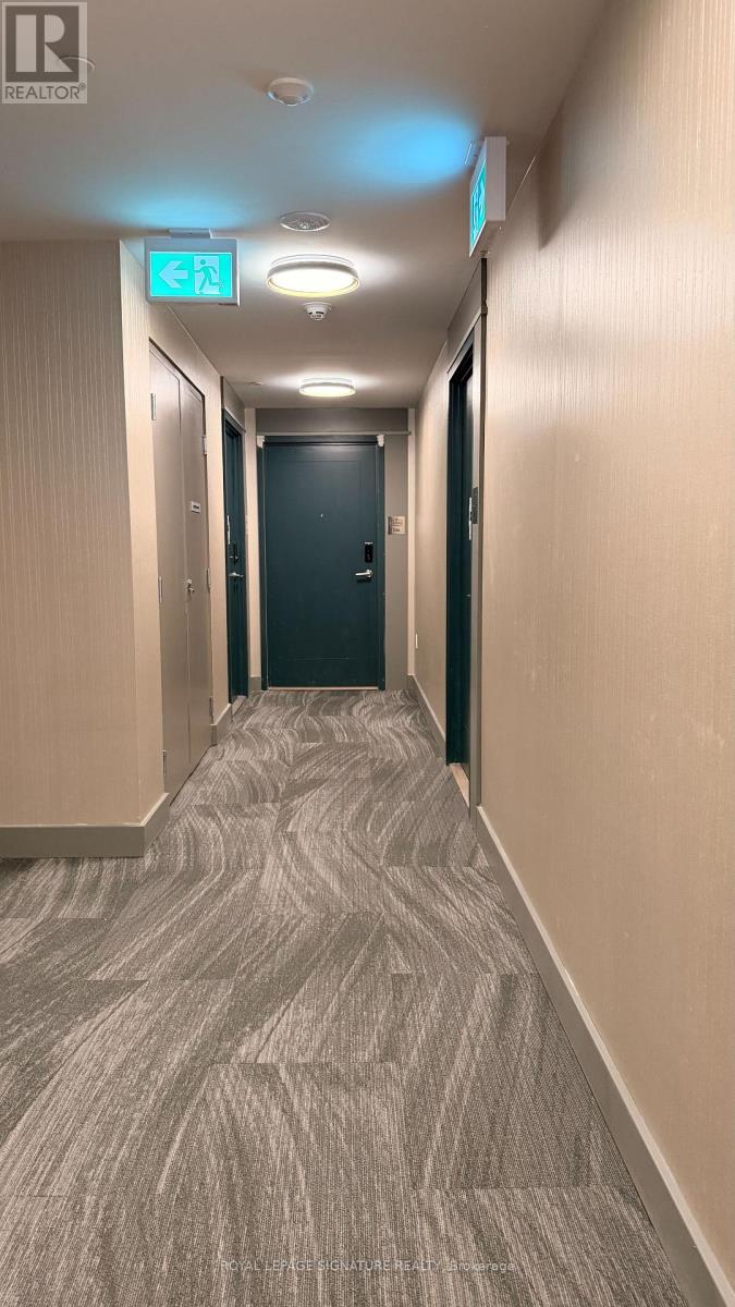 1105 - 15 Watergarden Drive, Mississauga, Ontario  L5R 0H4 - Photo 6 - W12508008