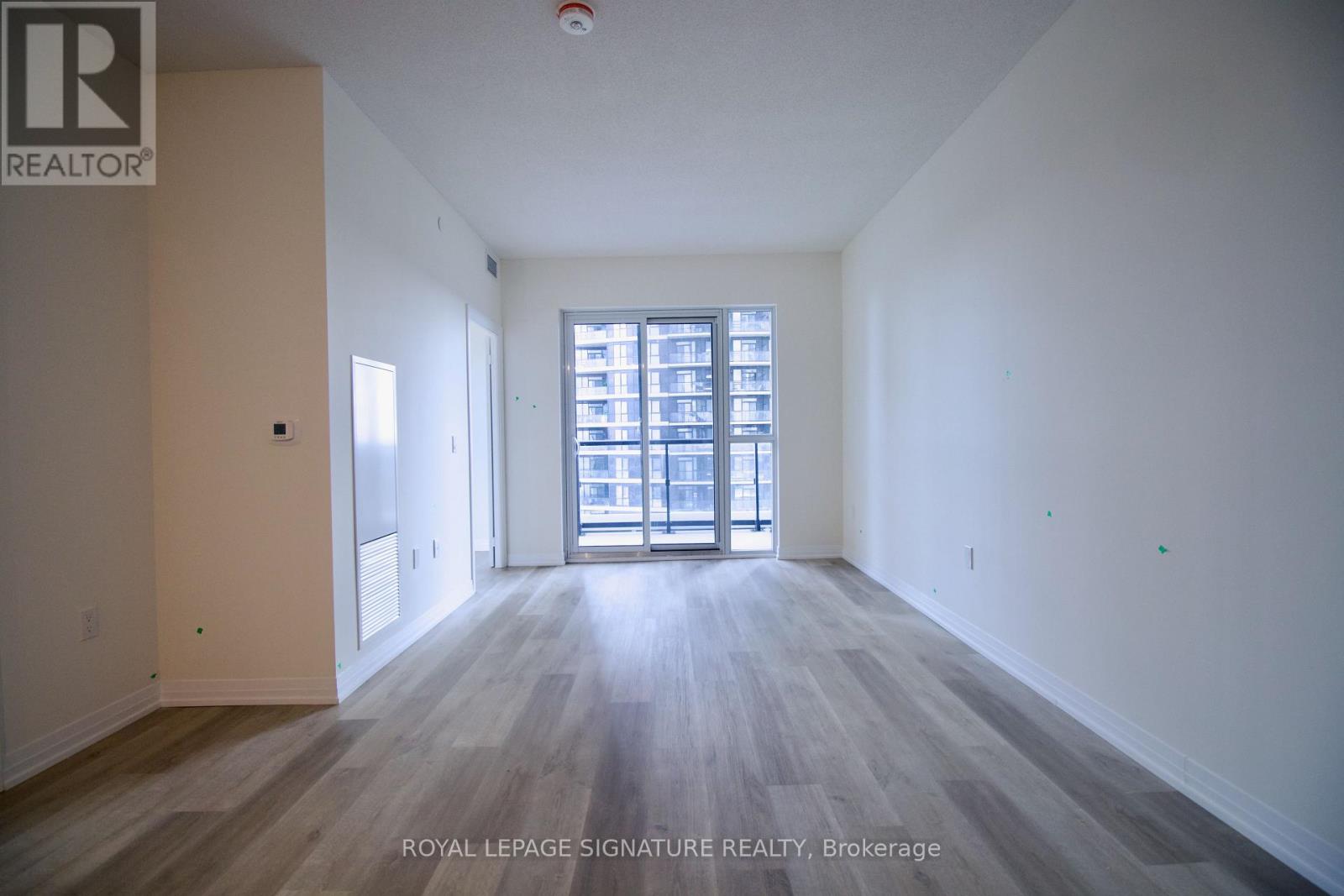 1105 - 15 Watergarden Drive, Mississauga, Ontario  L5R 0H4 - Photo 9 - W12508008