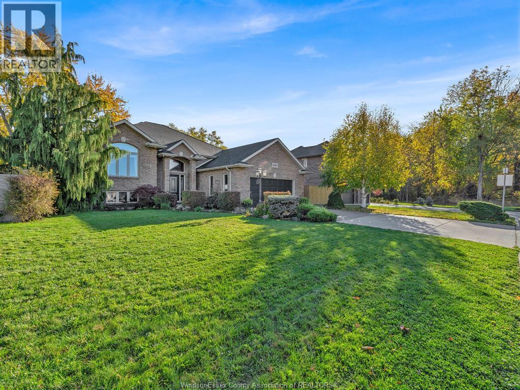 3280 California Avenue, Windsor, Ontario N9E 3K7 - Photo 2 - 25027985