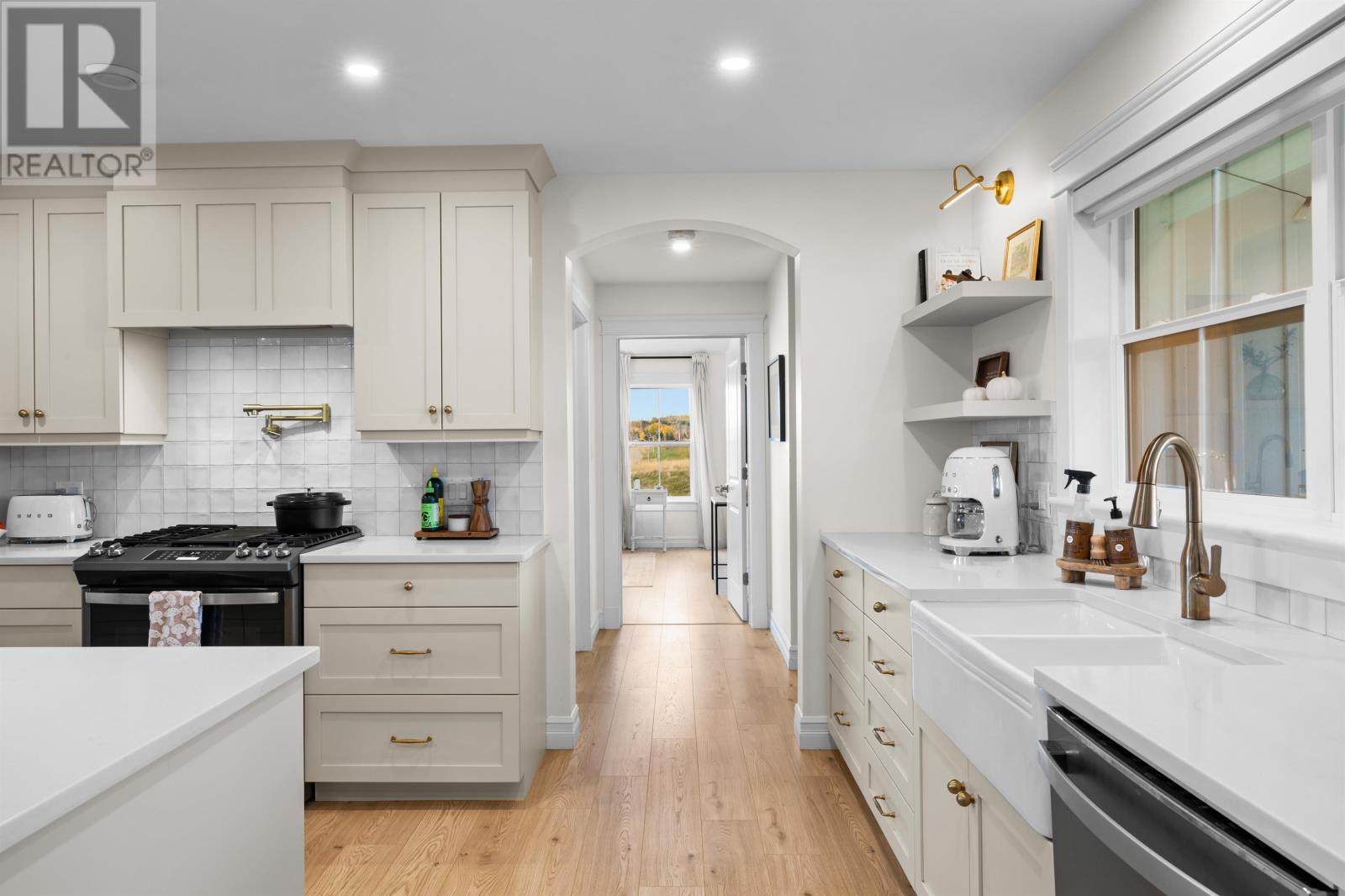 8 Macneill Avenue, Clyde River, Prince Edward Island  C0A 1H1 - Photo 11 - 202527257