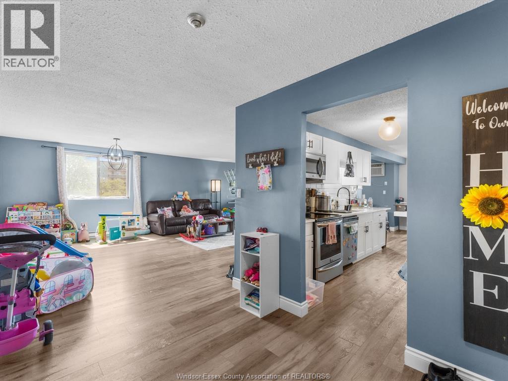 3936 Wyandotte Street East Unit# 503, Windsor, Ontario N8Y 4V1 - Photo 2 - 25022580