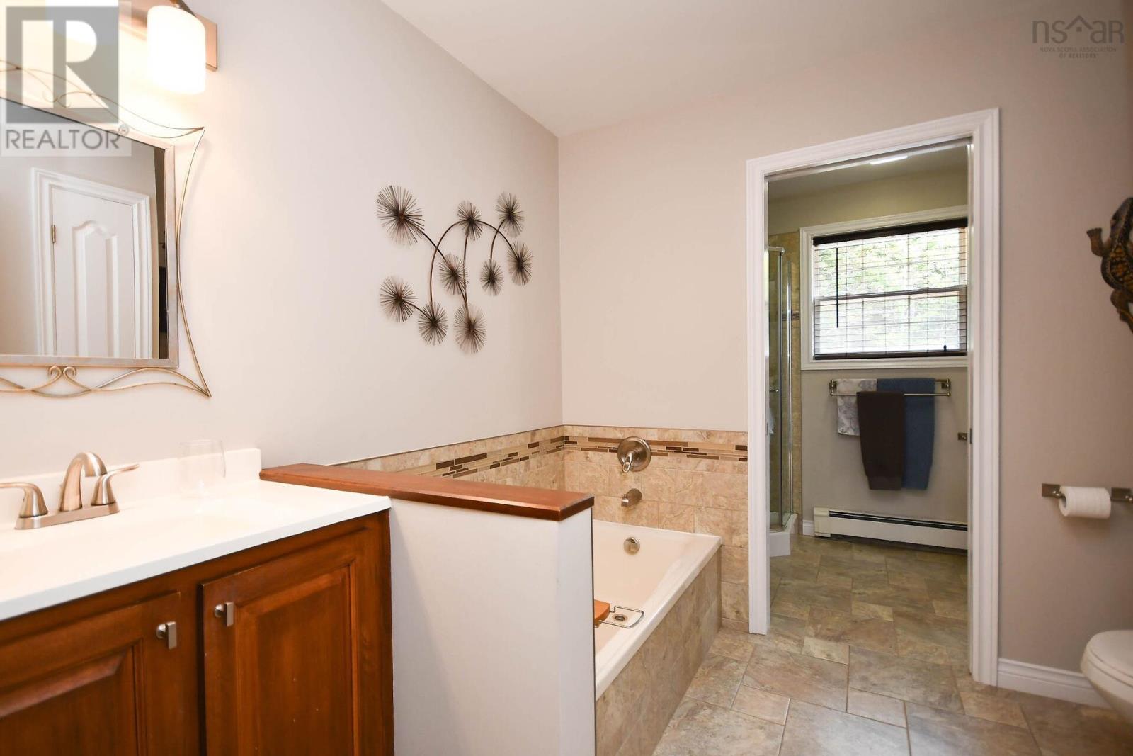 31 Barry Crescent, Herring Cove, Nova Scotia  B3R 2L7 - Photo 16 - 202519013