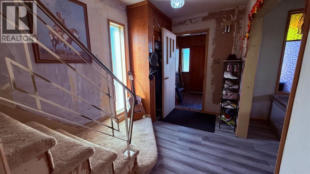 215 5 Avenue W, Hanna, Alberta  T0J 1P0 - Photo 7 - A2263668