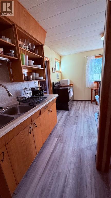 215 5 Avenue W, Hanna, Alberta  T0J 1P0 - Photo 12 - A2263668