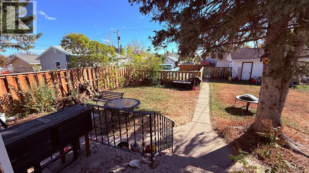 215 5 Avenue W, Hanna, Alberta  T0J 1P0 - Photo 35 - A2263668