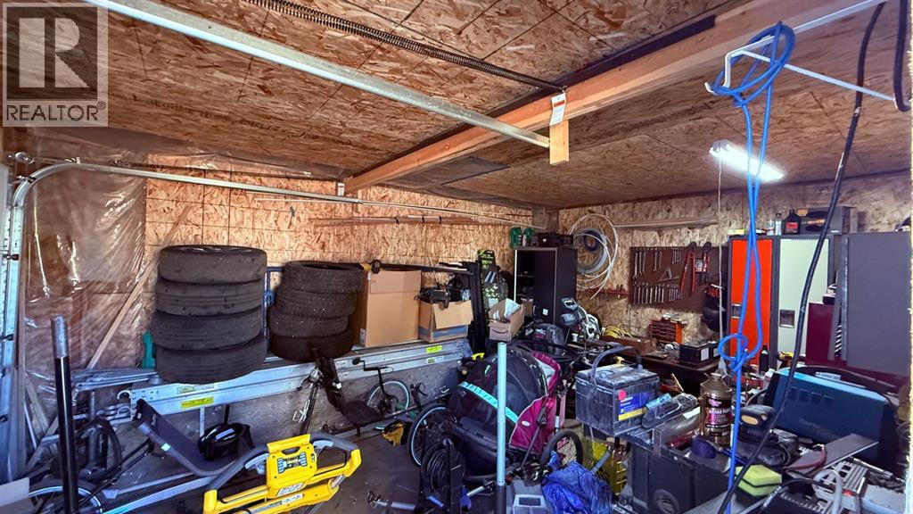 215 5 Avenue W, Hanna, Alberta  T0J 1P0 - Photo 39 - A2263668