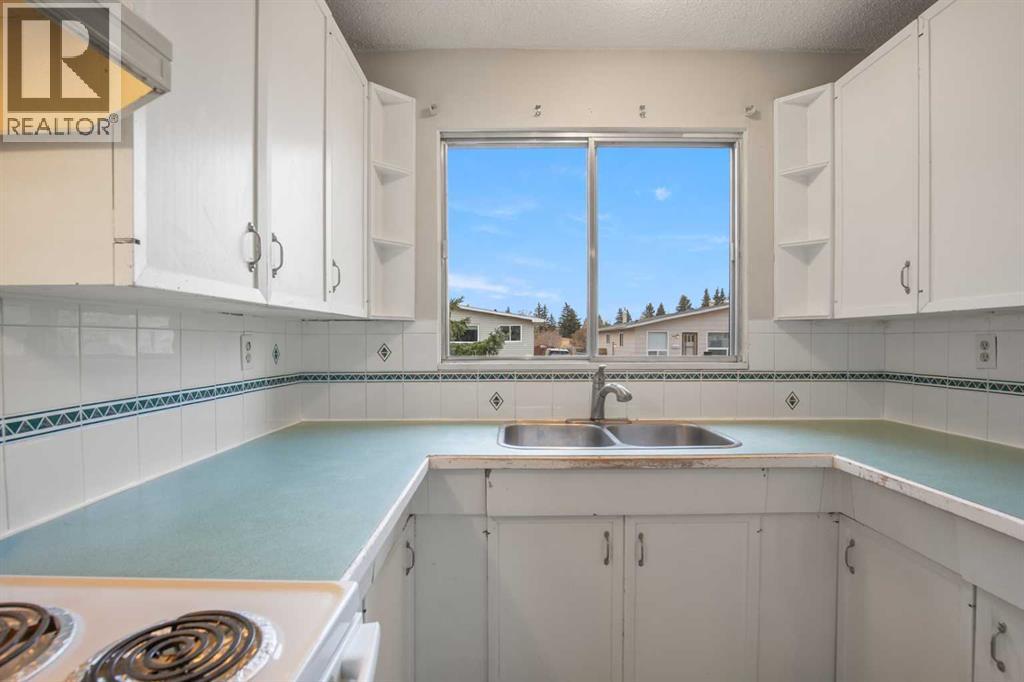 40 Wells Street, Red Deer, Alberta  T4N 5Y3 - Photo 14 - A2268634