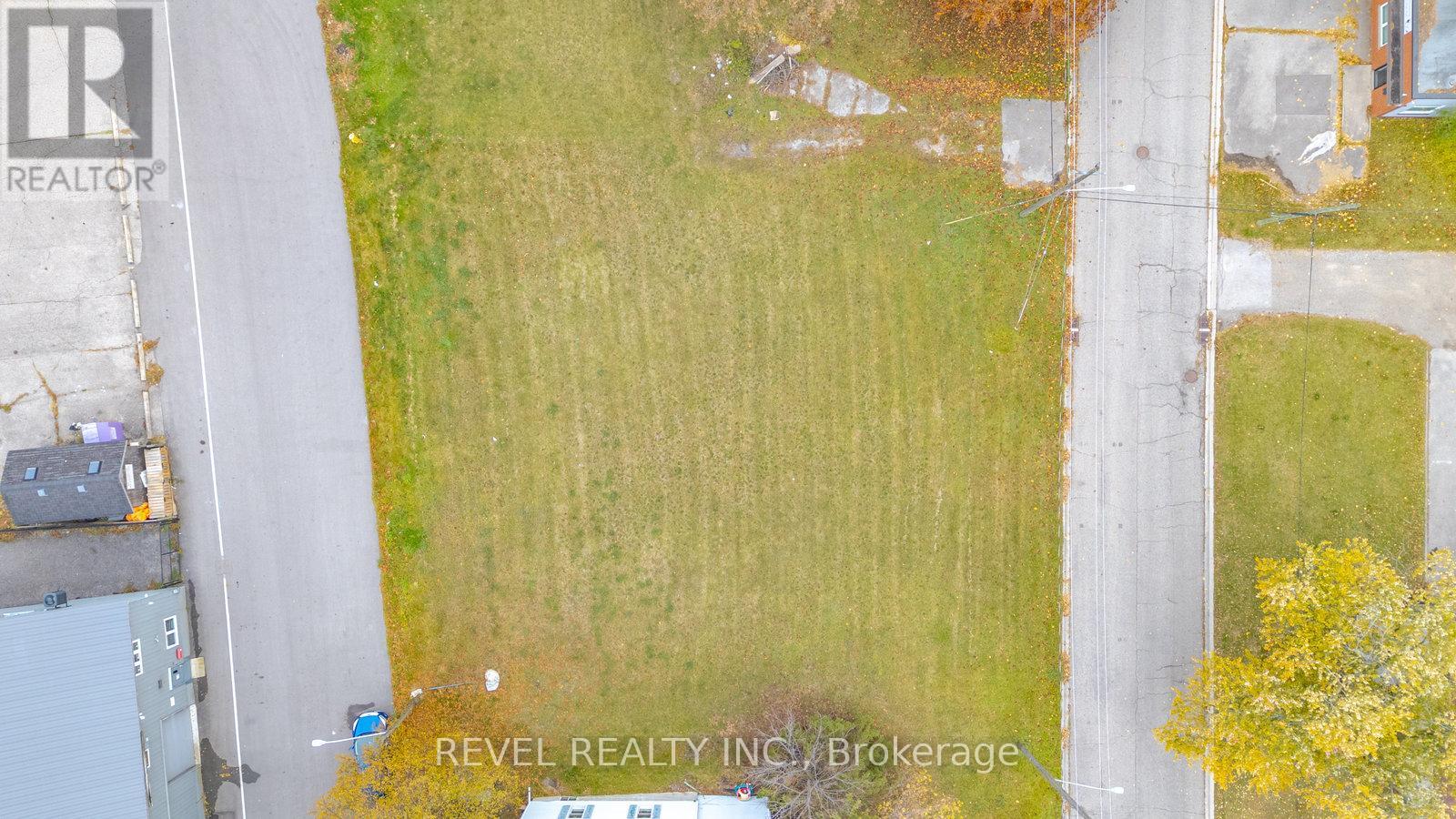 8 Brydges Street, Brant, Ontario  N3L 1R4 - Photo 15 - X12507748