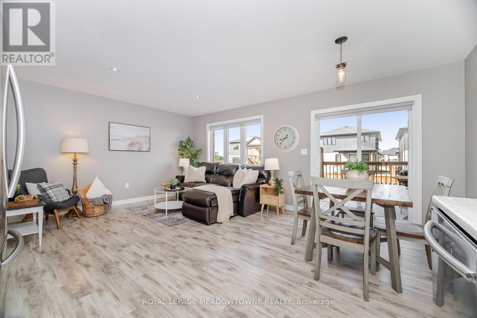 6338 Shapton Crescent, Niagara Falls, Ontario  L2H 0L9 - Photo 26 - X12507774