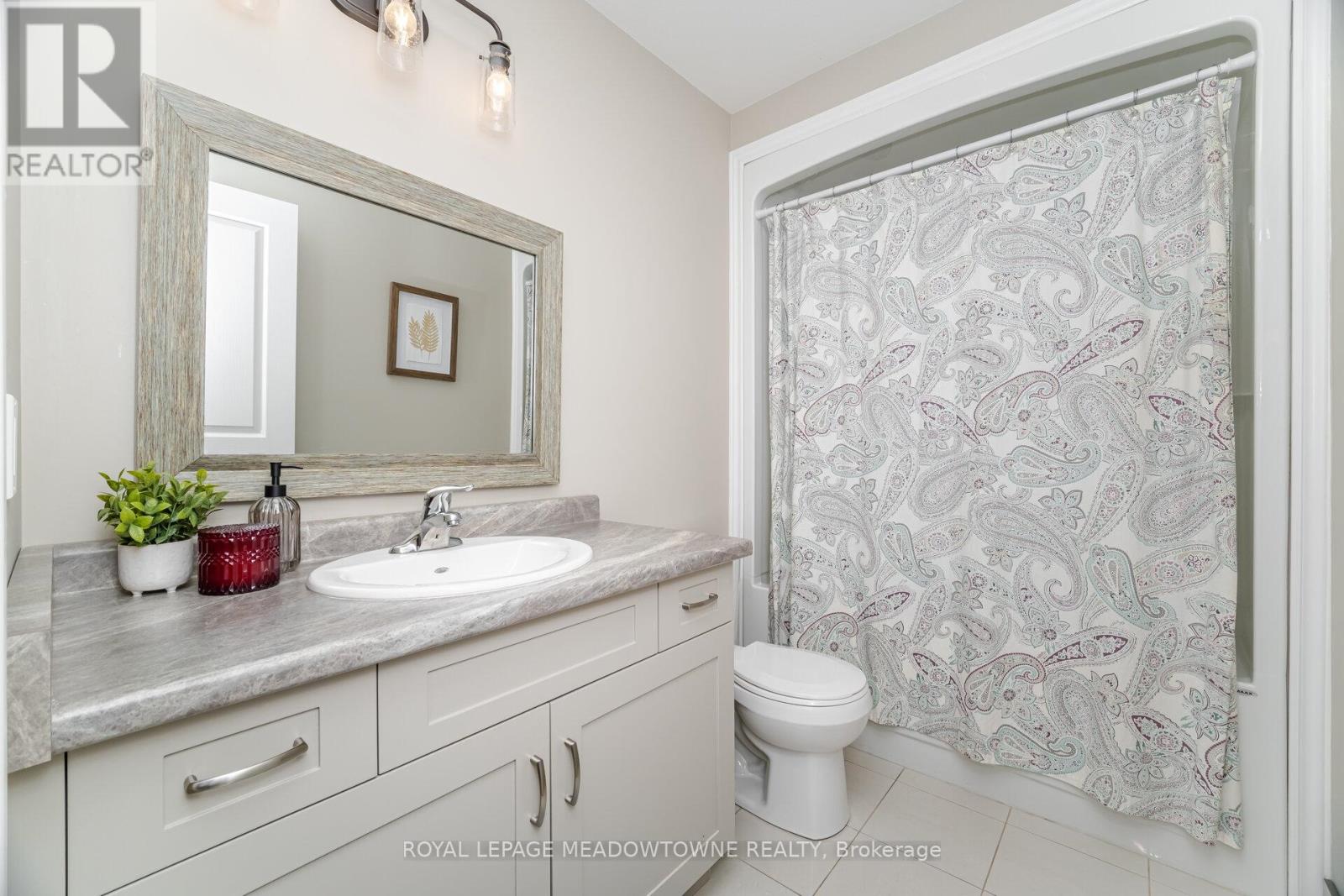 6338 Shapton Crescent, Niagara Falls, Ontario  L2H 0L9 - Photo 39 - X12507774