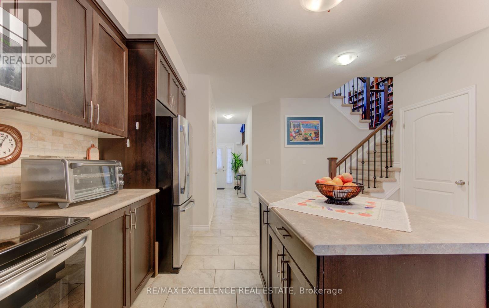 295 Steepleridge Street, Kitchener, Ontario  N2P 0B4 - Photo 11 - X12507780