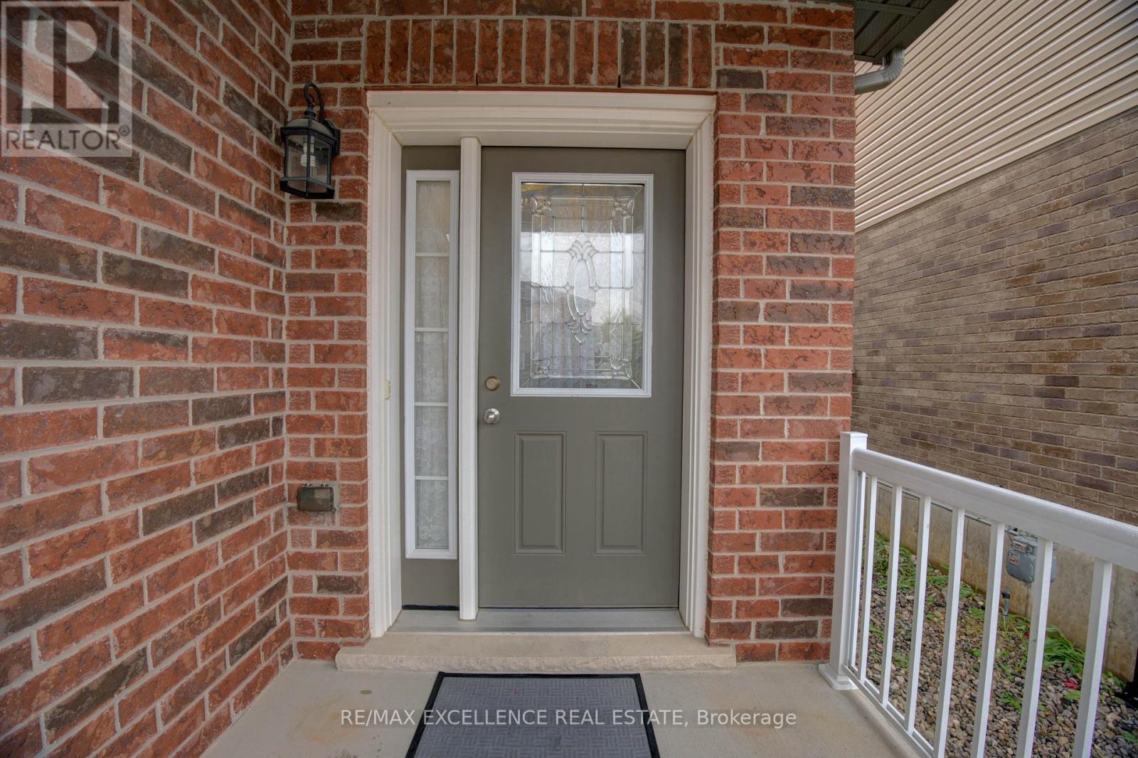 295 Steepleridge Street, Kitchener, Ontario  N2P 0B4 - Photo 2 - X12507780