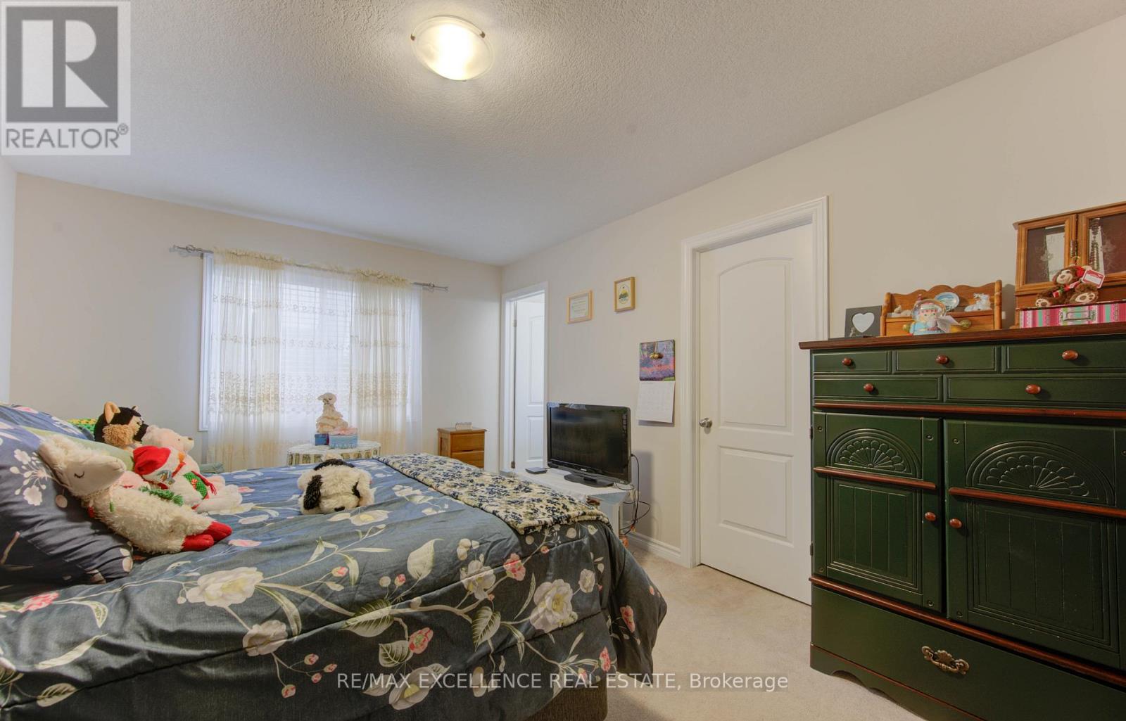 295 Steepleridge Street, Kitchener, Ontario  N2P 0B4 - Photo 24 - X12507780