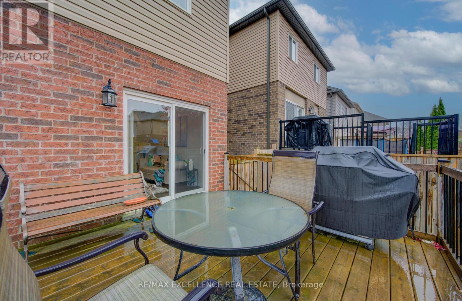 295 Steepleridge Street, Kitchener, Ontario  N2P 0B4 - Photo 40 - X12507780