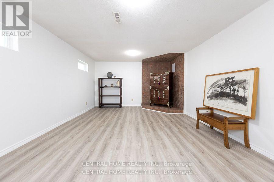 92 Pinemeadow Crescent, Waterloo, Ontario  N2T 1A7 - Photo 22 - X12507862