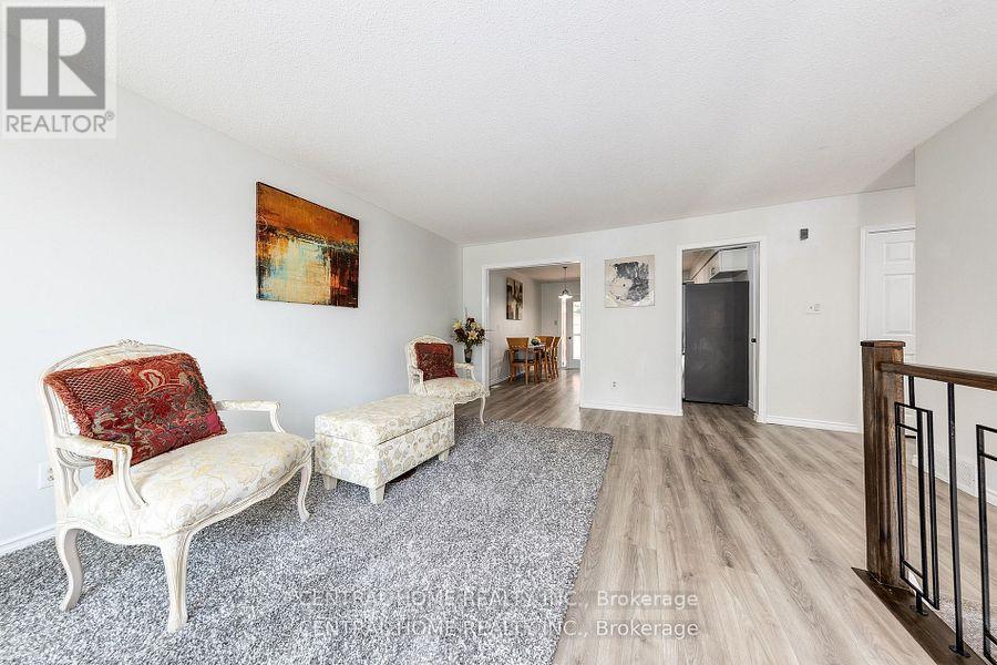 92 Pinemeadow Crescent, Waterloo, Ontario  N2T 1A7 - Photo 7 - X12507862