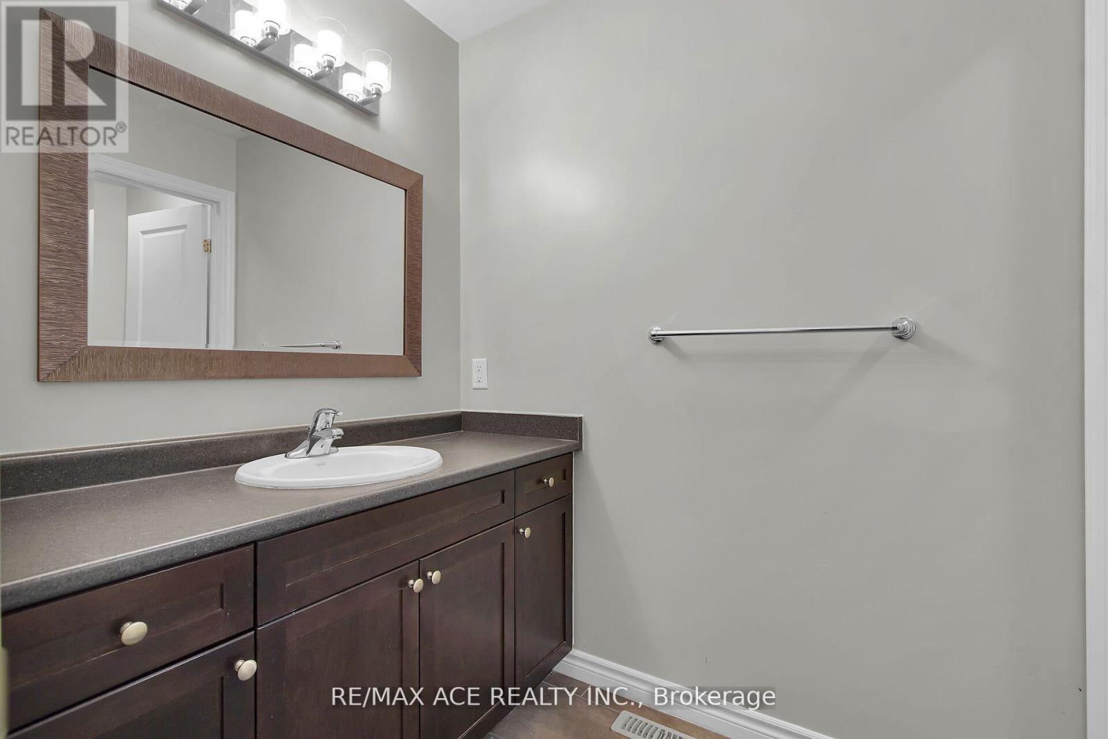 72 - 2235 Blackwater Road, London North, Ontario  N5X 0L8 - Photo 27 - X12508036