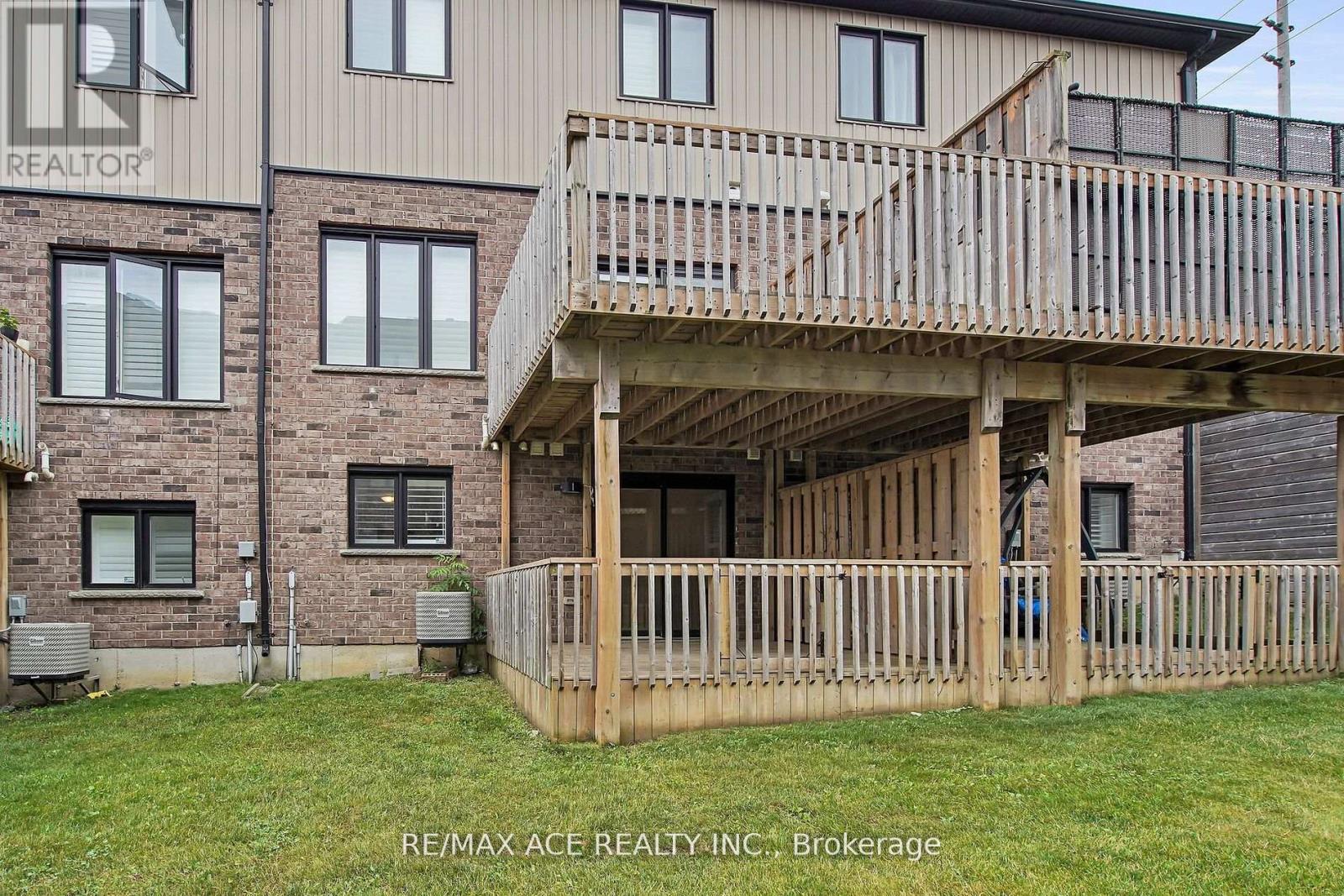 72 - 2235 Blackwater Road, London North, Ontario  N5X 0L8 - Photo 38 - X12508036