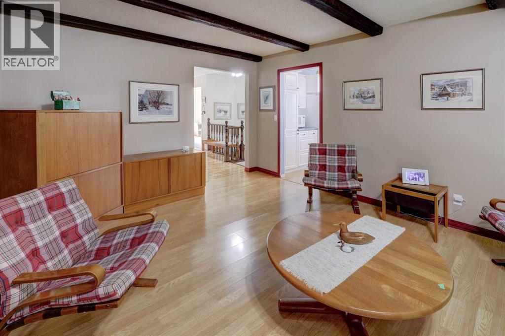 5601 Dalcastle Hill Nw, Calgary, Alberta  T3A 2A2 - Photo 15 - A2251238