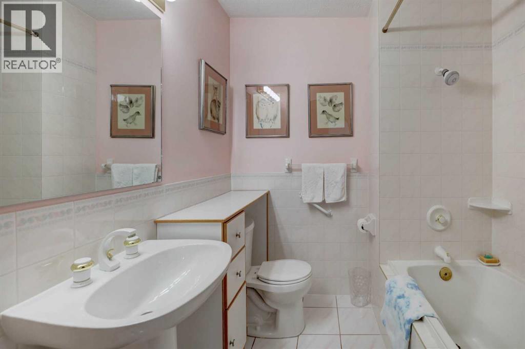 5601 Dalcastle Hill Nw, Calgary, Alberta  T3A 2A2 - Photo 19 - A2251238