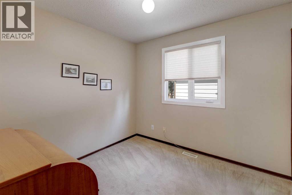 5601 Dalcastle Hill Nw, Calgary, Alberta  T3A 2A2 - Photo 22 - A2251238