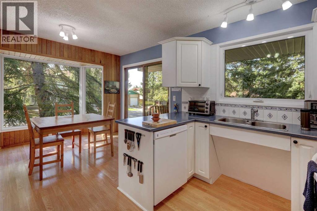 5601 Dalcastle Hill Nw, Calgary, Alberta  T3A 2A2 - Photo 6 - A2251238