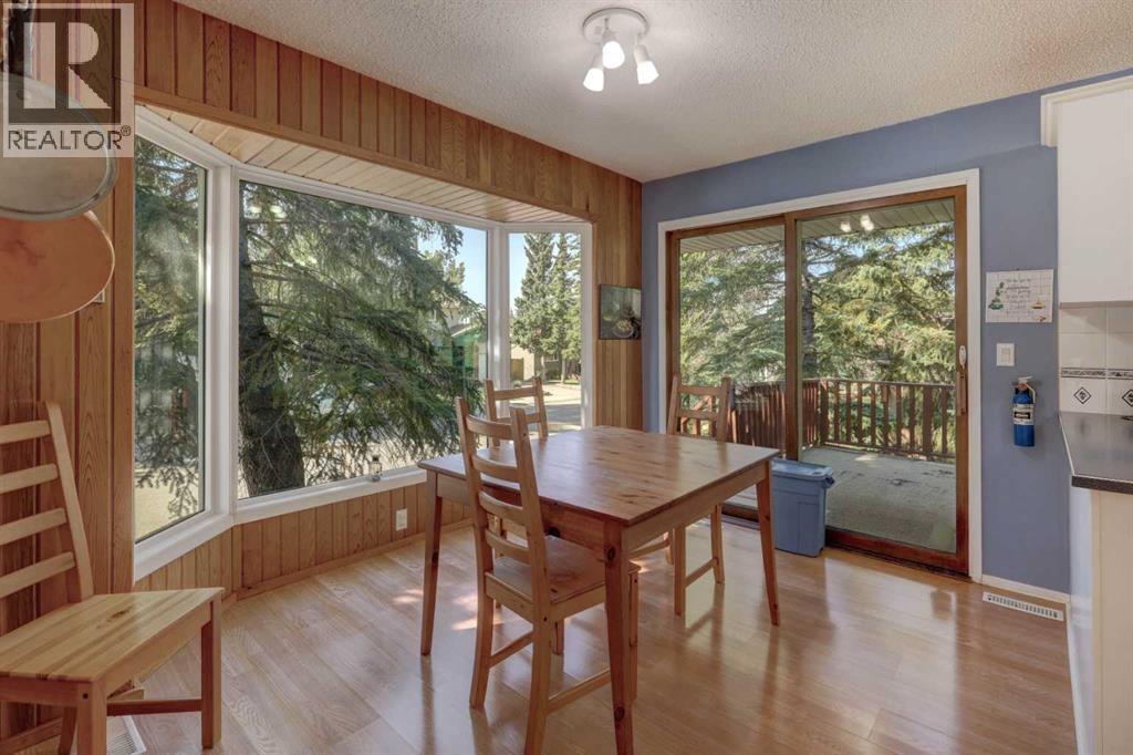 5601 Dalcastle Hill Nw, Calgary, Alberta  T3A 2A2 - Photo 8 - A2251238