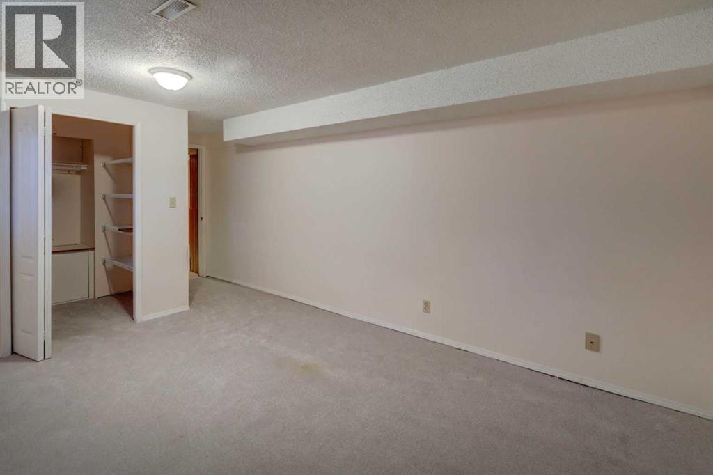 5601 Dalcastle Hill Nw, Calgary, Alberta  T3A 2A2 - Photo 33 - A2251238