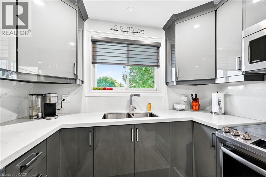 52 Gardiner Drive, Hamilton, Ontario  L9C 4V2 - Photo 11 - 40779608