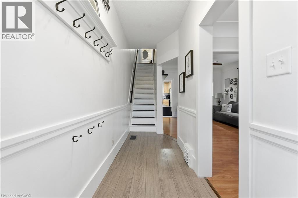 34 Albemarle Street, Hamilton, Ontario  L8L 7G4 - Photo 7 - 40780098