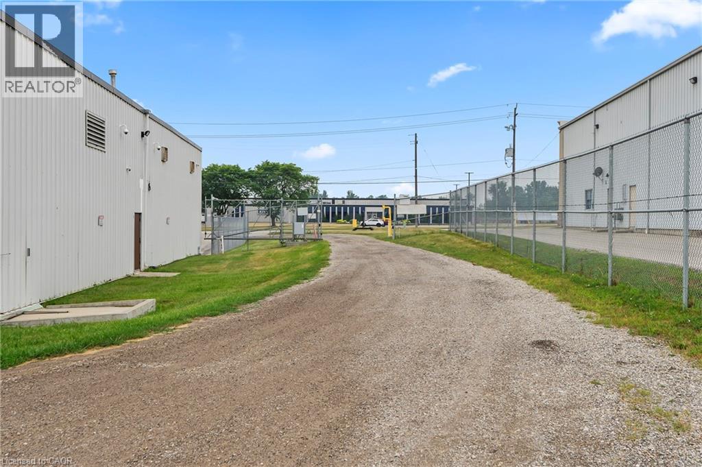 47 Morton Avenue E Unit# 3, Brantford, Ontario  N3R 4A5 - Photo 29 - 40785405