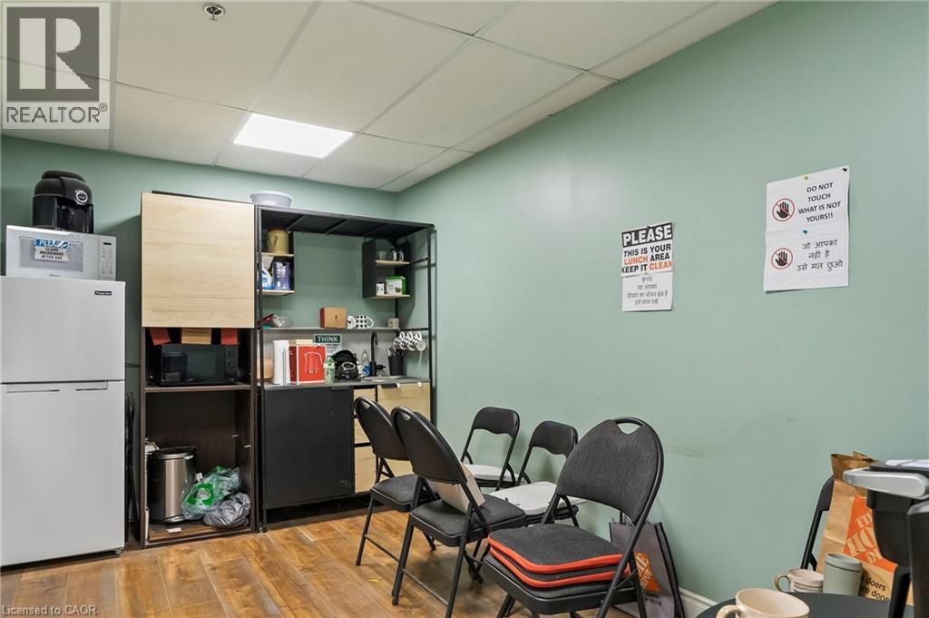 47 Morton Avenue E Unit# 3, Brantford, Ontario  N3R 4A5 - Photo 17 - 40785405