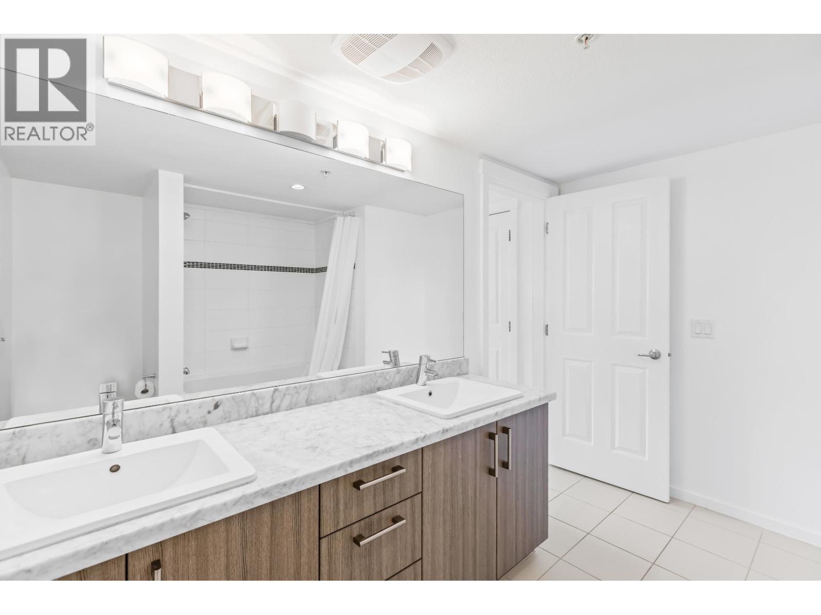 305 3156 Dayanee Springs Boulevard, Coquitlam, British Columbia  V3E 0B7 - Photo 19 - R3044925